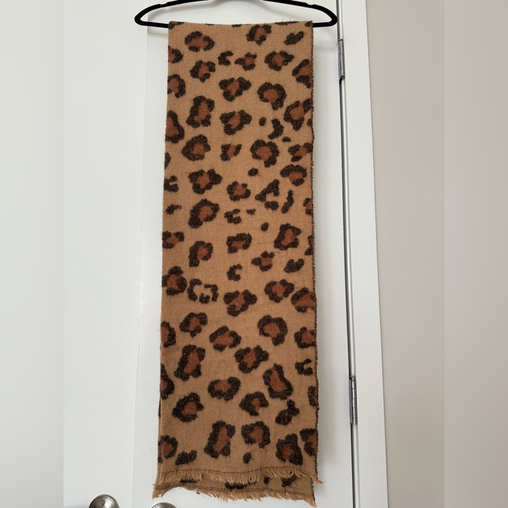 Zara Leopard Print Scarf
